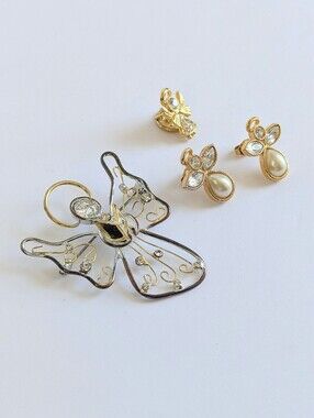 Vintage Angel Jewelry - Avon Faux Pearl Earrings Camco Lapel Pin Unsigned Brooch